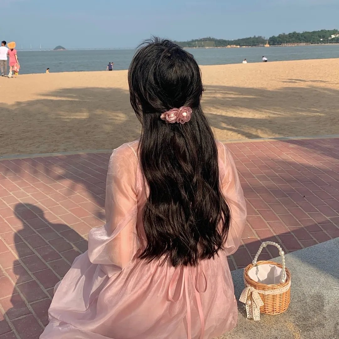 财富、年轻和美貌